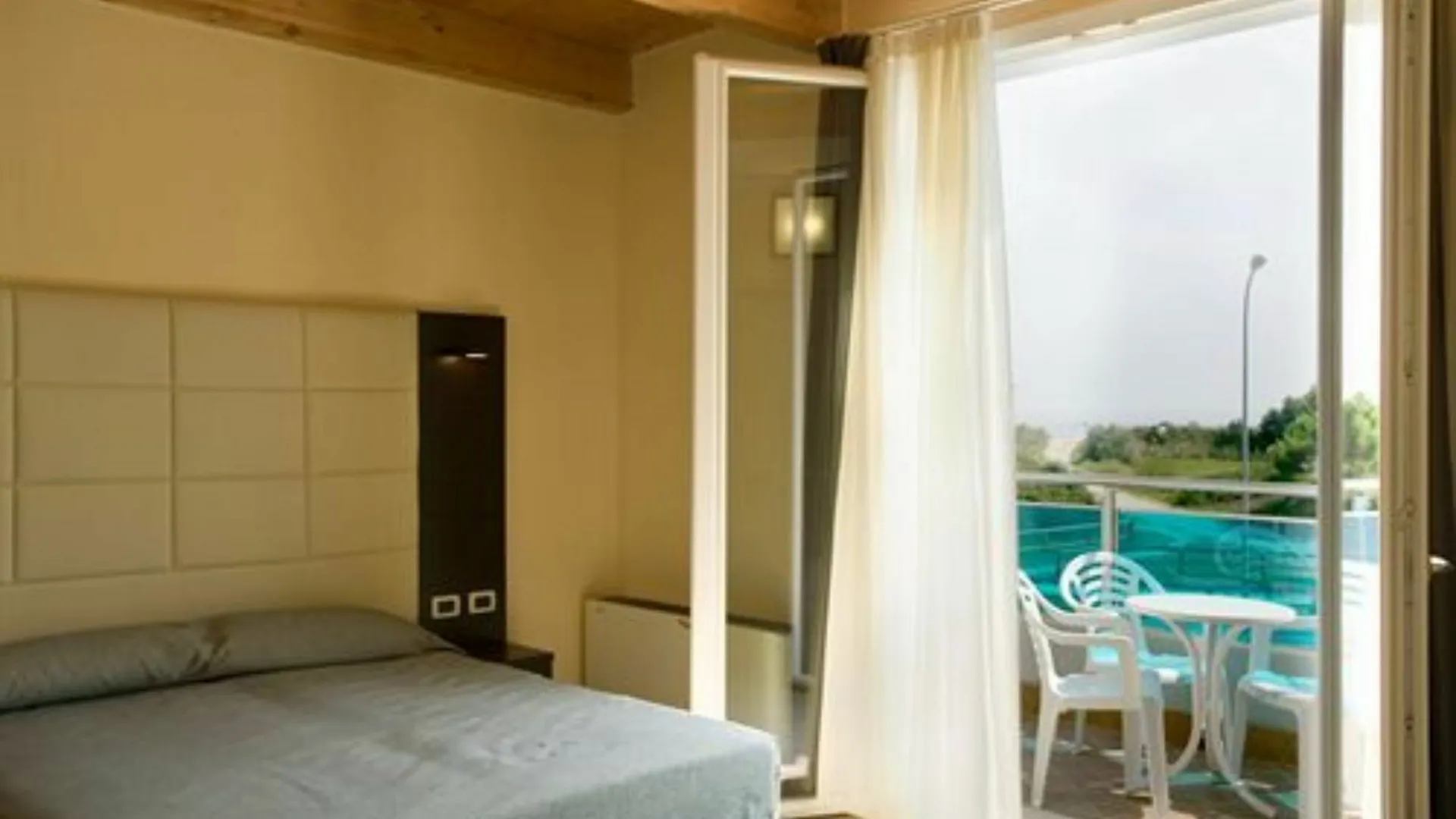 Hotel-Residence-B&B Le Dune Beach Service Included Lido Adriano Itálie